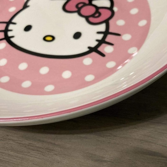 *CLEARANCE* 
HELLO KITTY LARGE CERAMIC PASTA BOWL - Picture 3 of 7